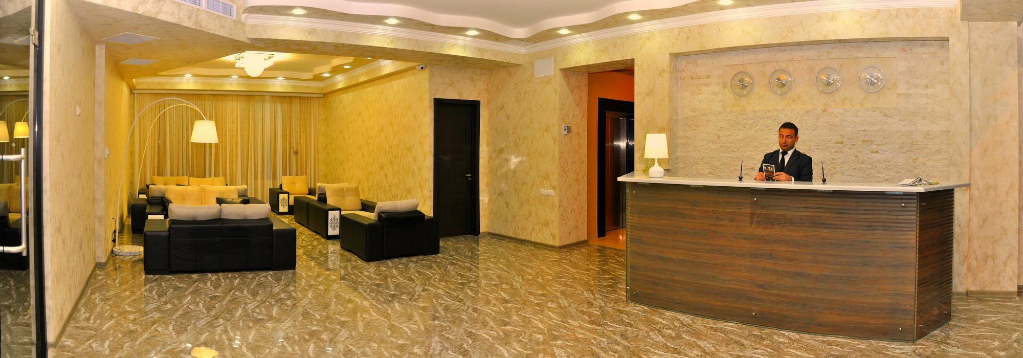 L Plaza Hotel Tbilisi Exterior foto